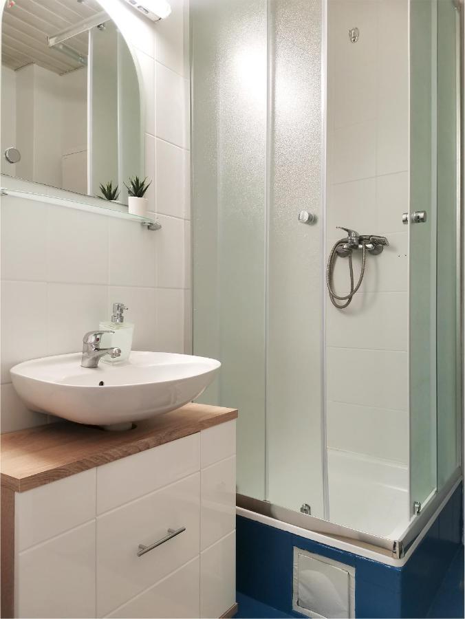 Center Apartment Iva Újvidék Kültér fotó