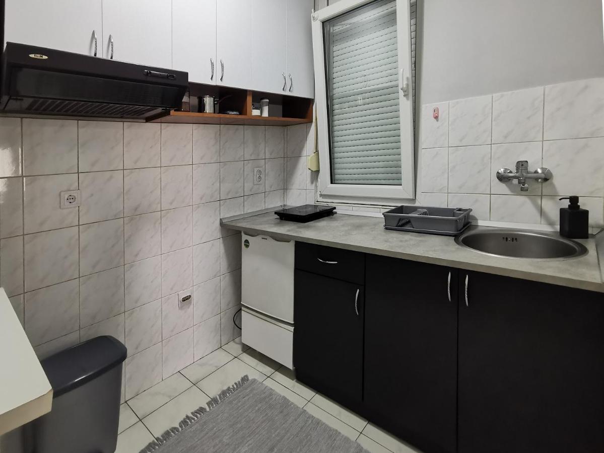 Center Apartment Iva Újvidék Kültér fotó
